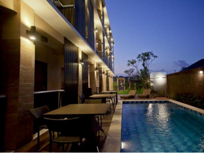 Dream @ Jimbaran Hotel Exterior photo